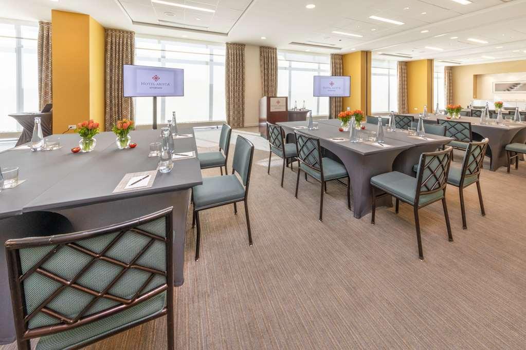 נייפרוויל Hotel Arista מראה חיצוני תמונה